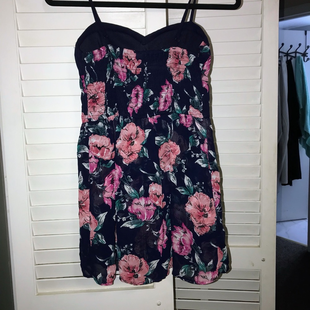 Floral target romper - Picture 5 of 10